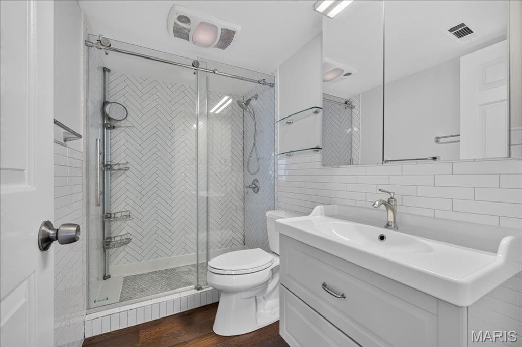 Brentwood Forest Condo Ph Six - Residential