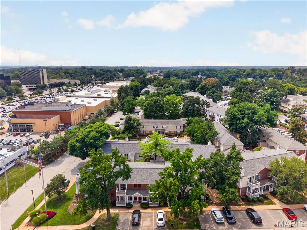 Brentwood Forest Condo Ph Six - Residential