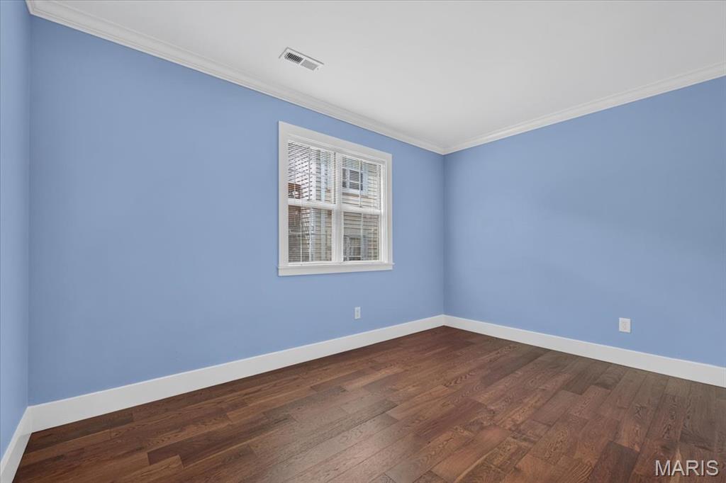 Brentwood Forest Condo Ph Six - Residential