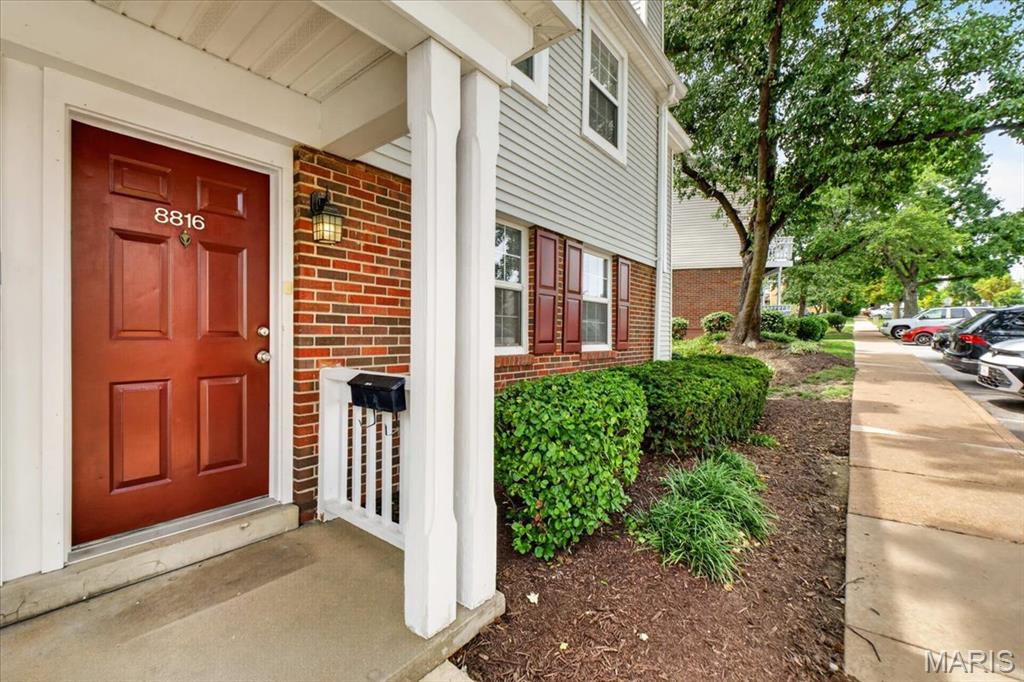Brentwood Forest Condo Ph Six - Residential