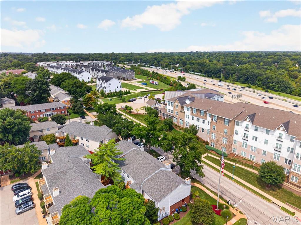 Brentwood Forest Condo Ph Six - Residential