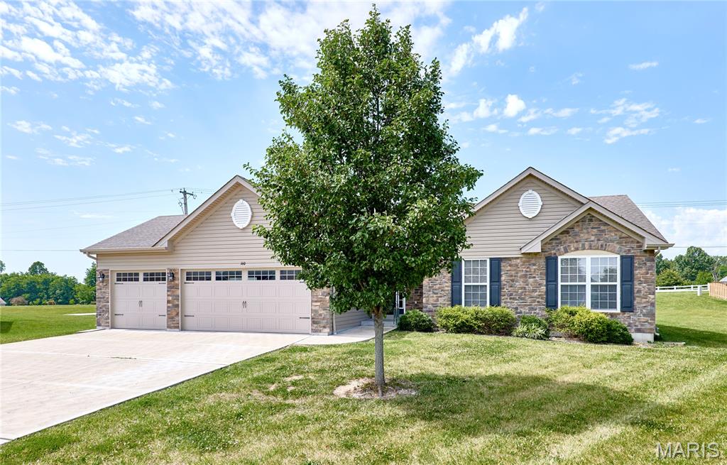 This beautiful ranch home combines curb appeal, comfort, and convenience with a charming brick front and spacious three-car garage. Step inside to an open-concept floor plan that creates the perfect flow for everyday living and entertaining alike. Whether you're hosting game night, holiday gatherings, or a casual weekend barbecue, everyone will feel right at home. The private primary suite is your personal retreat, featuring double vanities, a relaxing soaking tub, separate shower, and a large walk-in closet with plenty of room for all your wardrobe essentials. Need more space? The unfinished basement with an egress window is a blank canvas ready for your vision! Outside, you'll love the level lot tucked away on a quiet cul-de-sac, offering a peaceful setting with room to play, garden, or simply enjoy the outdoors. And talk about convenience—you're just seconds from the elementary and middle schools, making morning routines a breeze.
Great location, thoughtful layout, and room to grow—this home checks all the boxes!