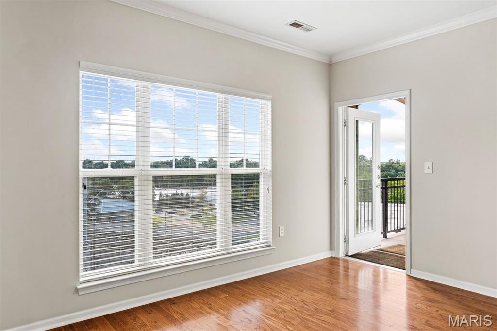 Hanley Station Condo First - Residential