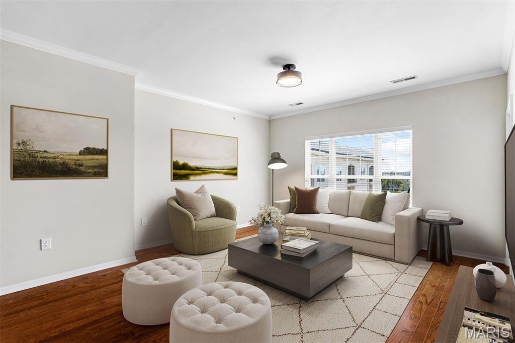 Hanley Station Condo First - Residential