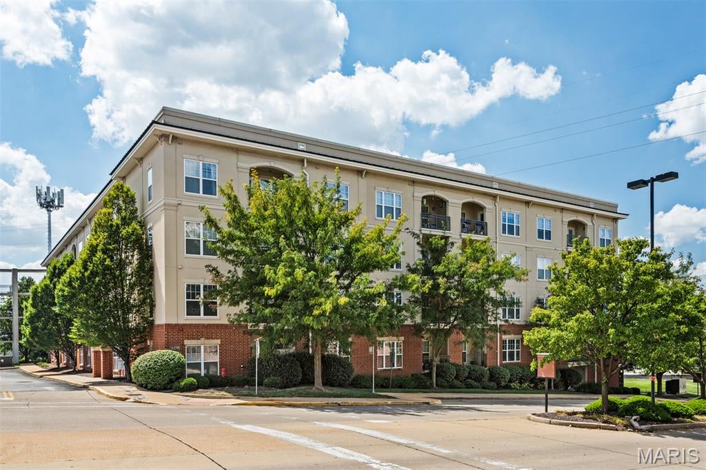 Hanley Station Condo First - Residential