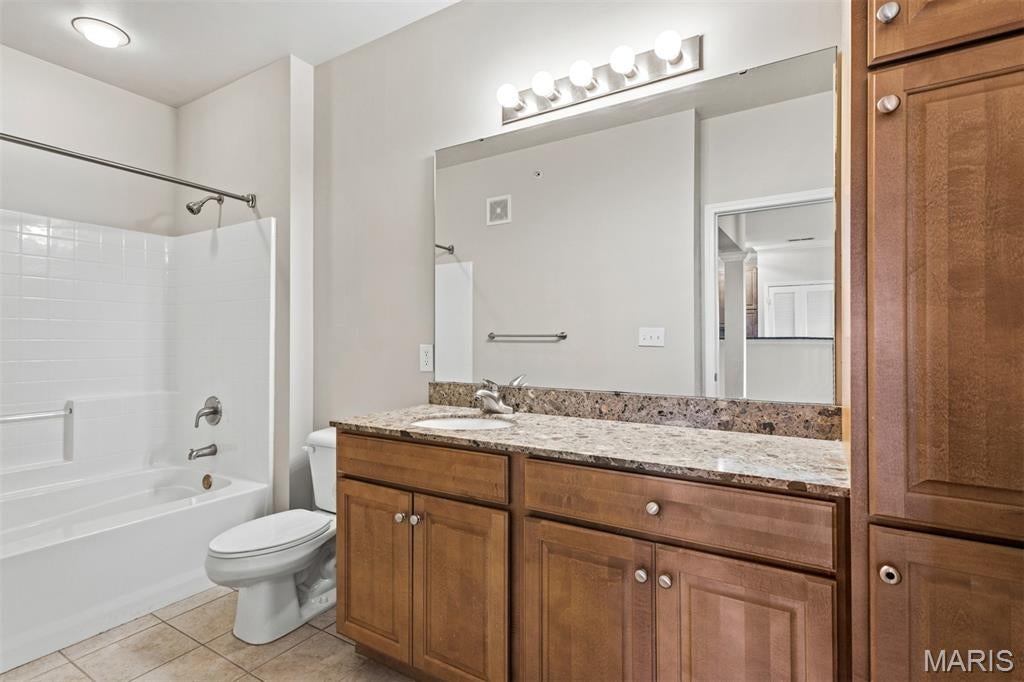 Hanley Station Condo First - Residential