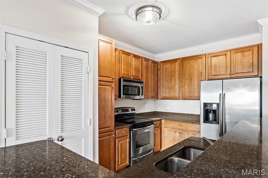 Hanley Station Condo First - Residential