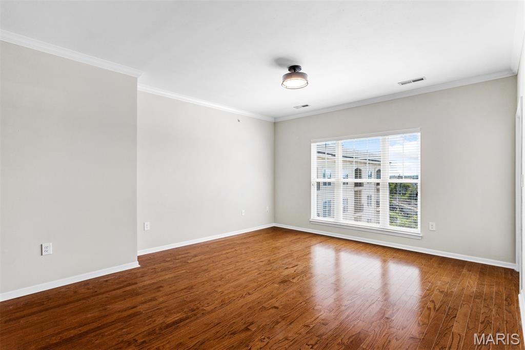 Hanley Station Condo First - Residential