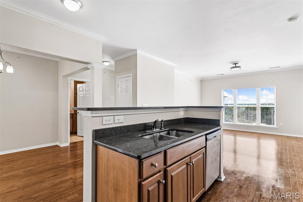 Hanley Station Condo First - Residential