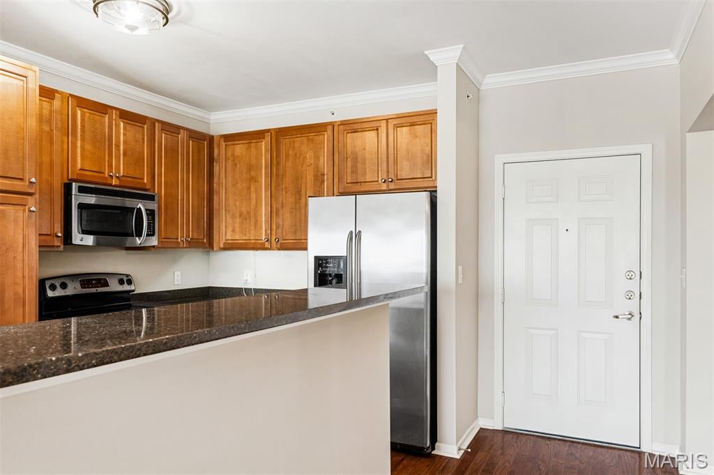 Hanley Station Condo First - Residential