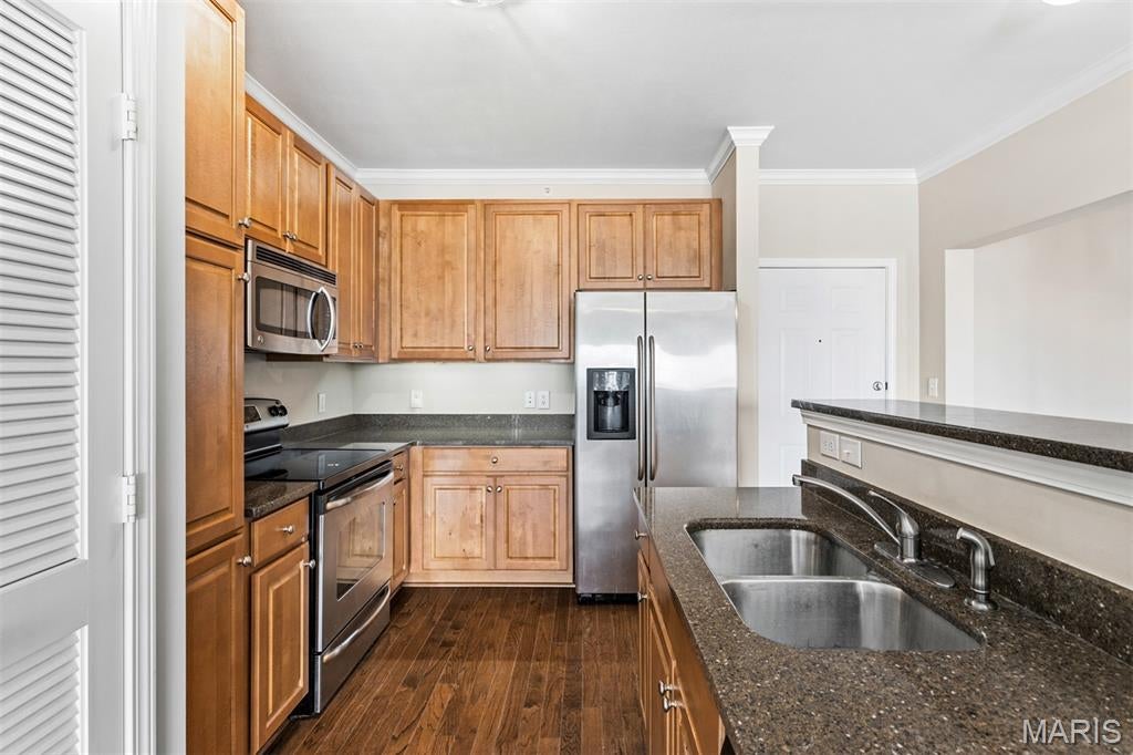 Hanley Station Condo First - Residential