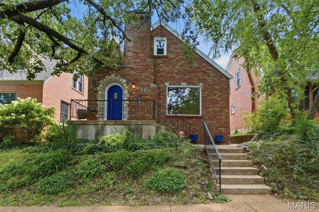 Looking for the perfect blend of historic charm and modern updates? This beautifully maintained gingerbread brick home delivers just that—all in an unbeatable South City location just two blocks from Lindenwood Park and moments from the restaurants, coffee shops, and conveniences along Watson Road. Inside, you’ll fall in love with the original hardwood floors, rich stained woodwork, oversized windows, graceful archways, and inviting sunroom that fills the home with natural light. The spacious eat-in kitchen offers plenty of room to gather, while the original bathroom adds timeless character. The finished upper level creates a spacious private retreat, bringing the home to two generously sized bedrooms. Downstairs, the finished lower level is made for entertaining with a custom wet bar, recreation area, half bathroom—perfect for game days or movie nights. Recent updates include a new HVAC system (2019) and water heater (2022), giving buyers added peace of mind. Outside, enjoy a fenced backyard with room to relax, entertain, or garden, plus a detached garage for convenient off-street parking. If you’ve been searching for a move-in-ready home with character, flexible living space, and an incredible neighborhood, this one is a must-see.
