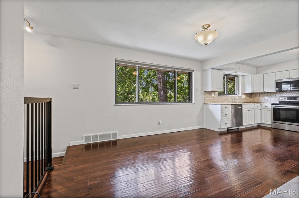 Barrington Estates 4 - Residential