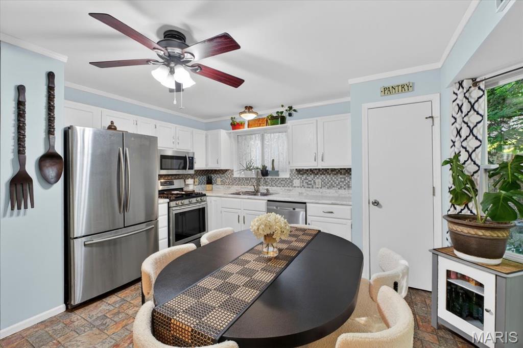 Dougherty Ferry Woods One - Residential