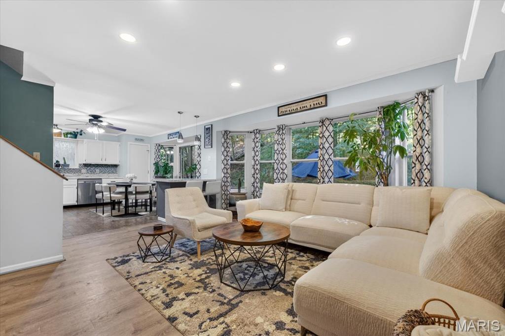 Dougherty Ferry Woods One - Residential