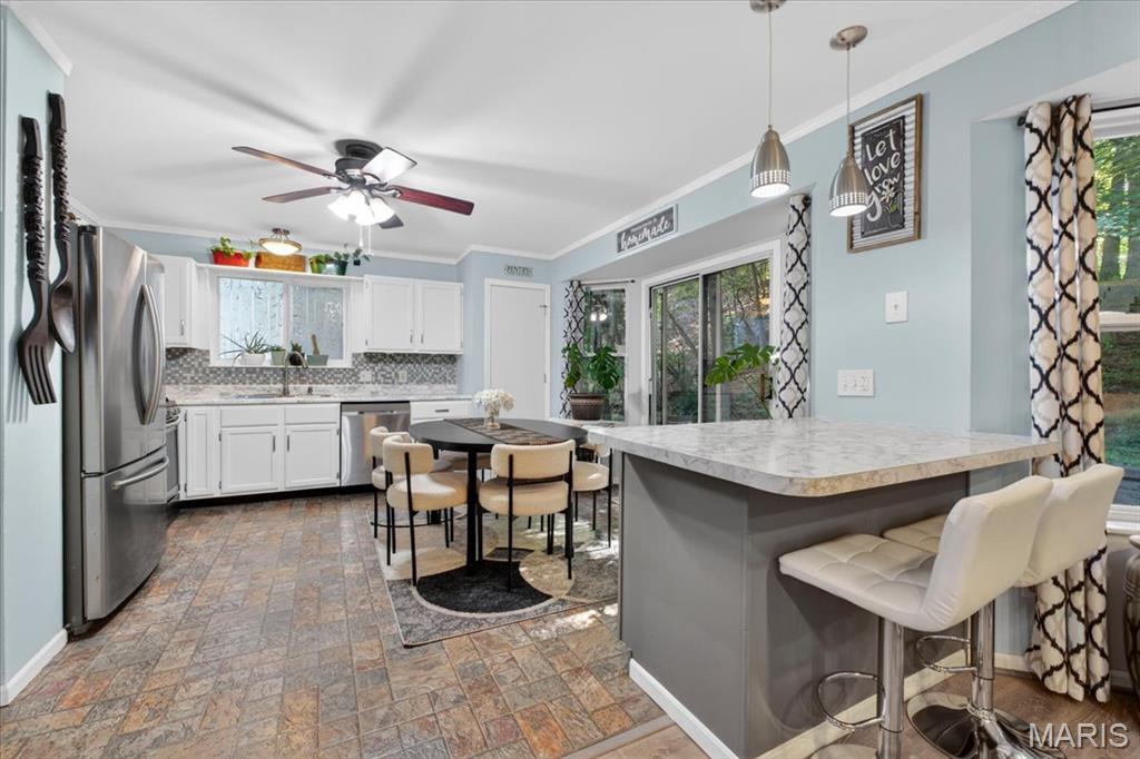 Dougherty Ferry Woods One - Residential