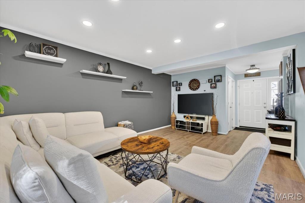 Dougherty Ferry Woods One - Residential