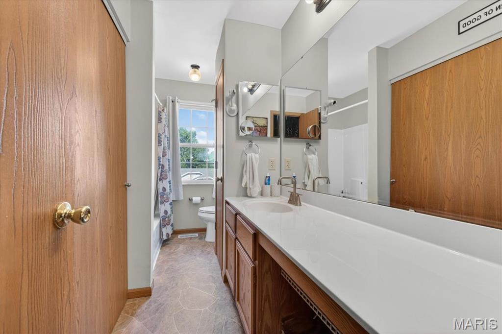 Dougherty Ferry Woods One - Residential