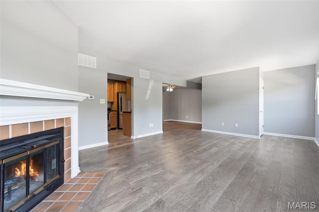 Brentwood Forest Condo Ph Seven - Residential