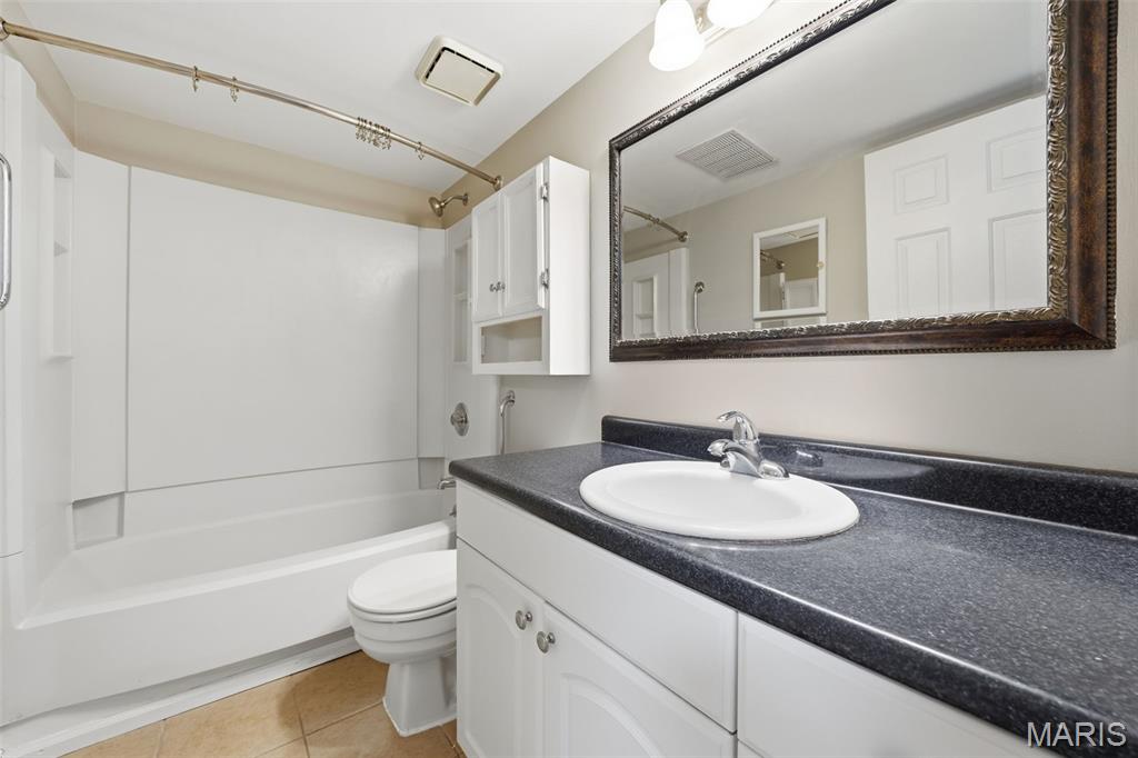 Brentwood Forest Condo Ph Seven - Residential