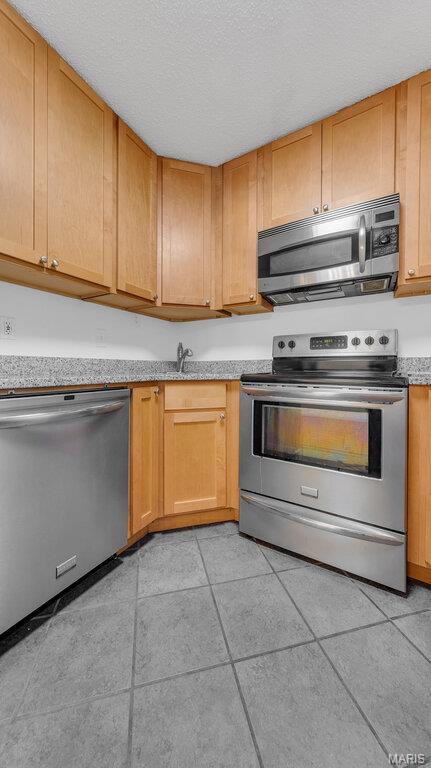 Brentwood Forest Condo Ph Four - Residential