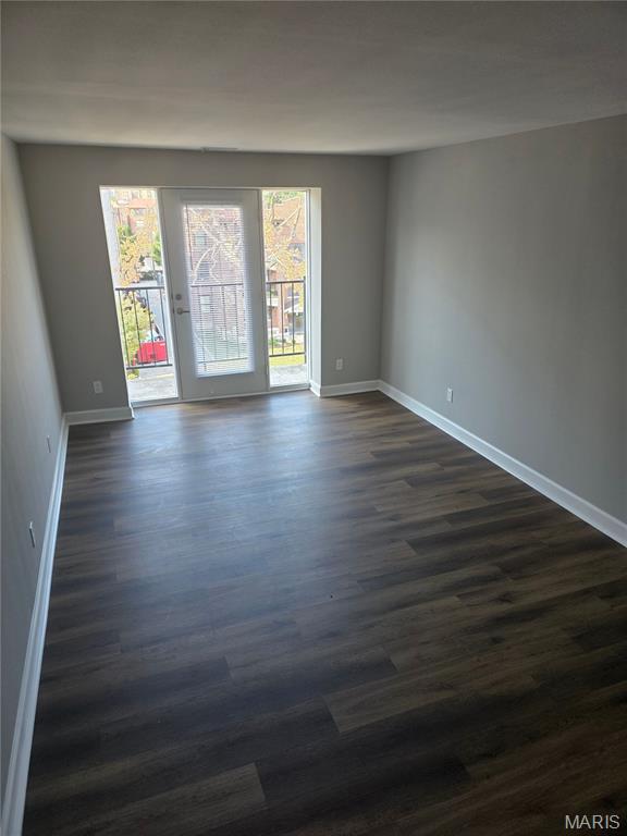 Pershing Ave Condo - Residential Lease