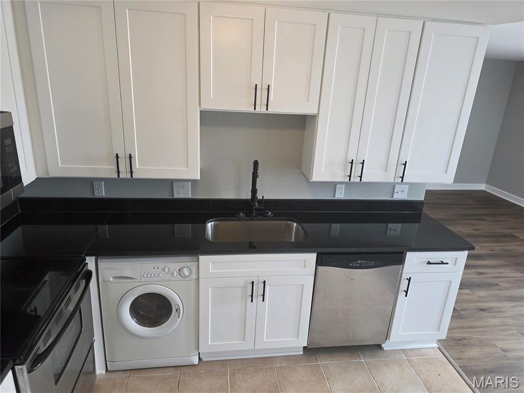 Pershing Ave Condo - Residential Lease