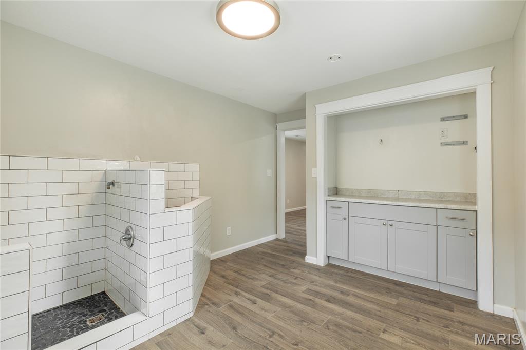 Squires Add - Residential