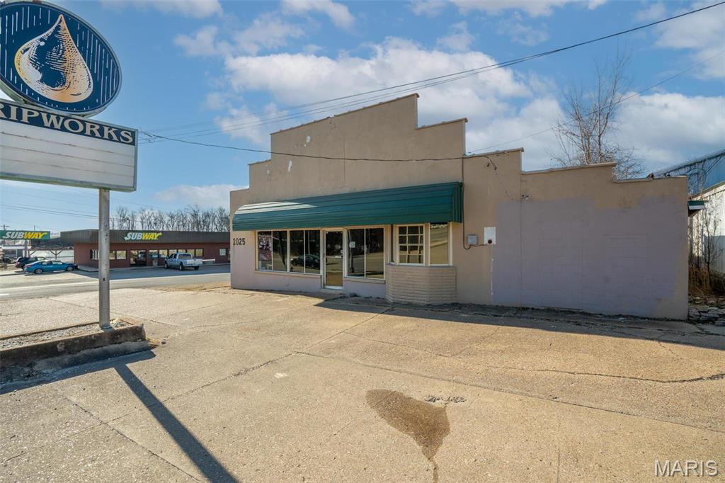 BC HUDSON'S 2ND SUB - Commercial Sale