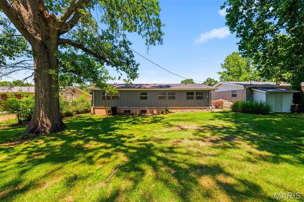 Hathaway Manor - Residential