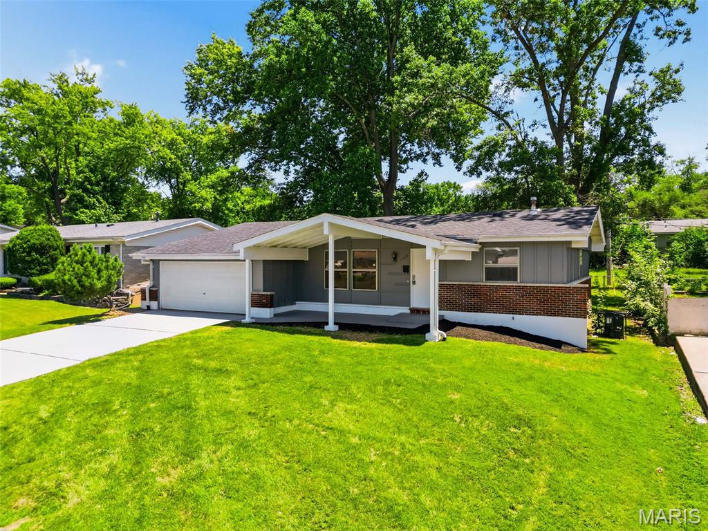 Hathaway Manor - Residential