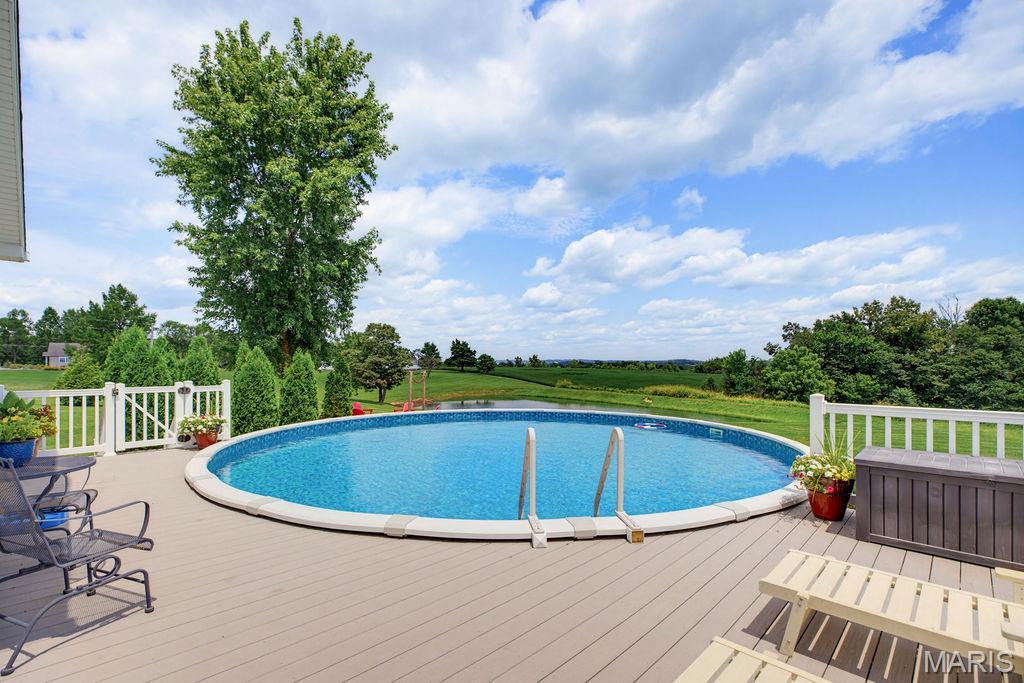 Chateau Ridge - Residential