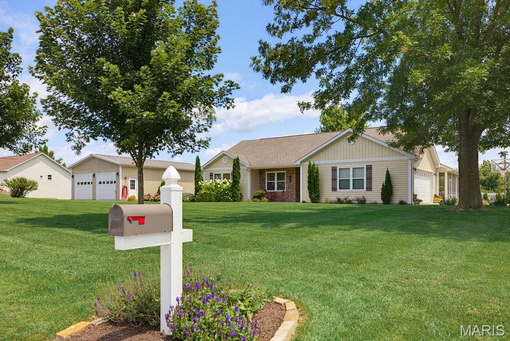 Chateau Ridge - Residential