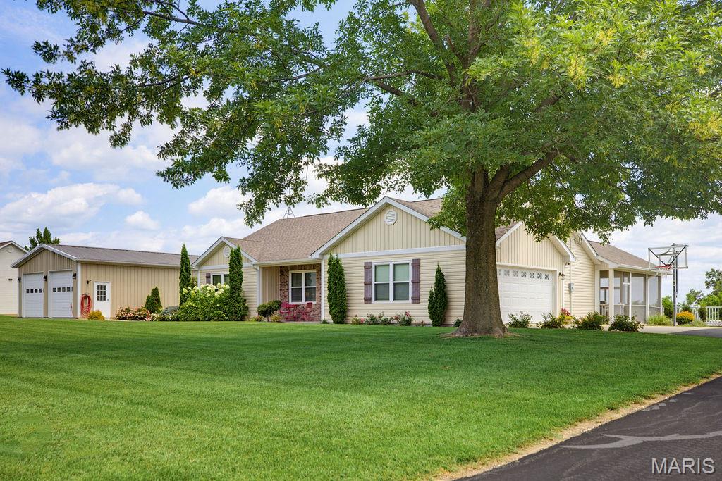 Chateau Ridge - Residential