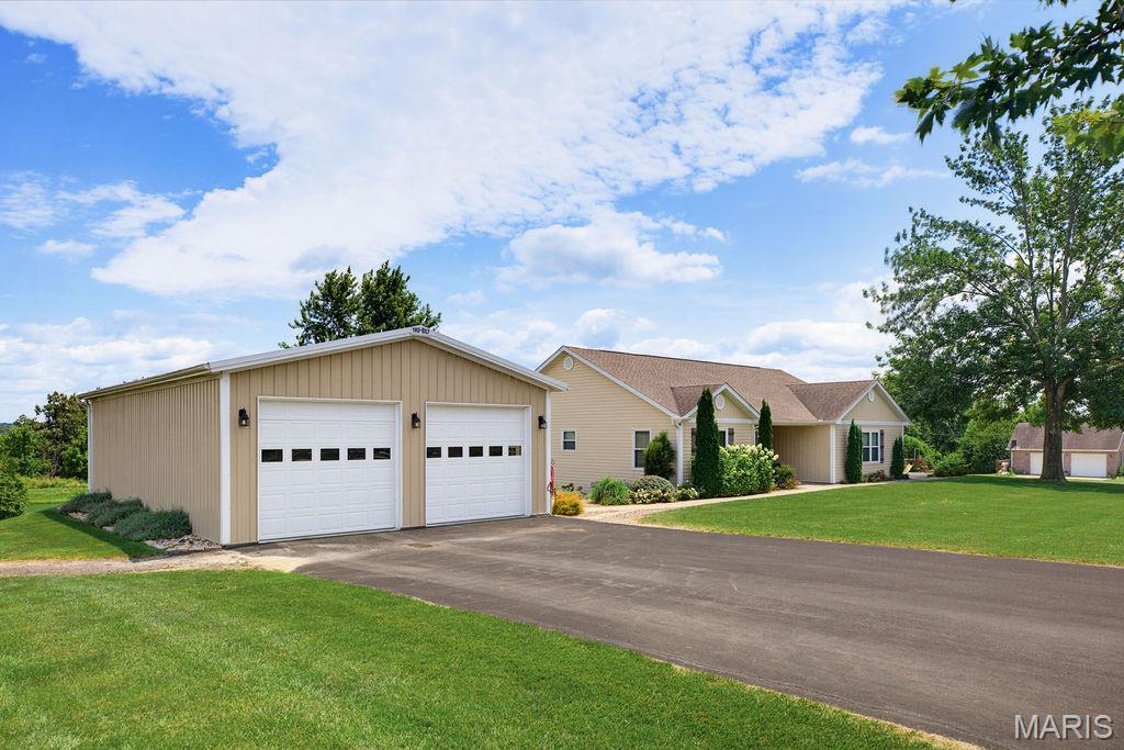 Chateau Ridge - Residential