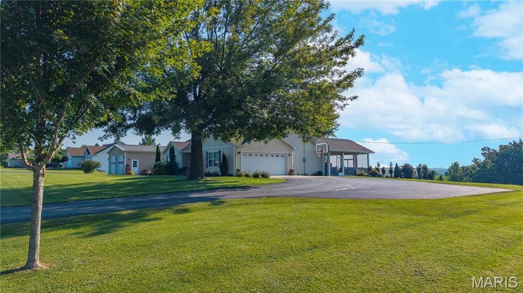 Chateau Ridge - Residential
