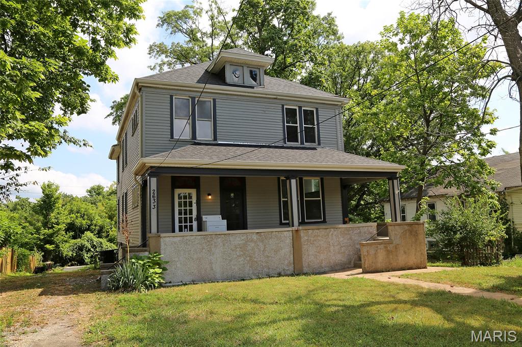 INVESTMENT OPPORTUNITY – 2633 Terrace Lane | Rented at $2,200/Month – A Stunning 6-Bedroom Home with Timeless Charm and Modern Updates! Don't miss this fantastic opportunity to own a fully rented income-producing property! This beautiful and spacious 6-bedroom, 2-bath home is currently leased at $2,200/month, making it a smart addition to any investment portfolio. Inside, you'll find generously sized rooms, tall ceilings, and stunning hardwood floors throughout. The home has been freshly painted and features updated fixtures, custom woodwork, and large windows that fill the space with natural light. With its classic charm and modern updates, this property offers immediate cash flow and long-term value. Whether you're a seasoned investor or just getting started, 2633 Terrace Lane is a turnkey asset with strong rental appeal.
– A Stunning 6-Bedroom Home with Timeless Charm and Modern Updates!