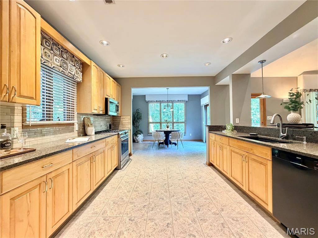 Woodridge Estates 6th Add - Residential