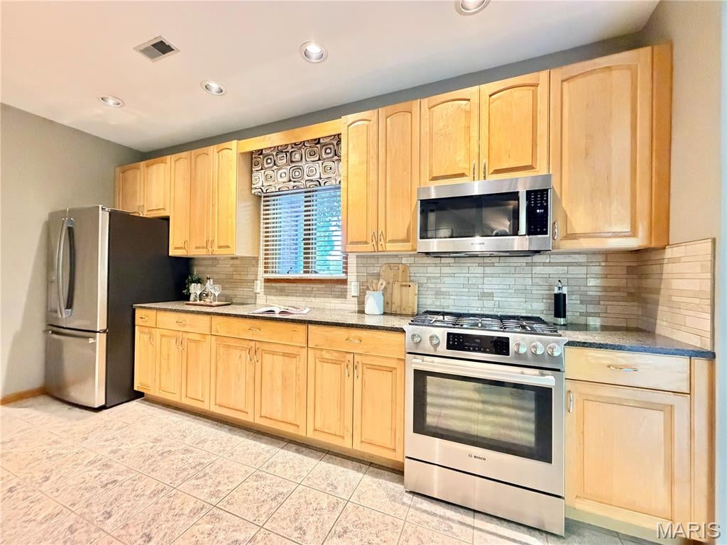 Woodridge Estates 6th Add - Residential