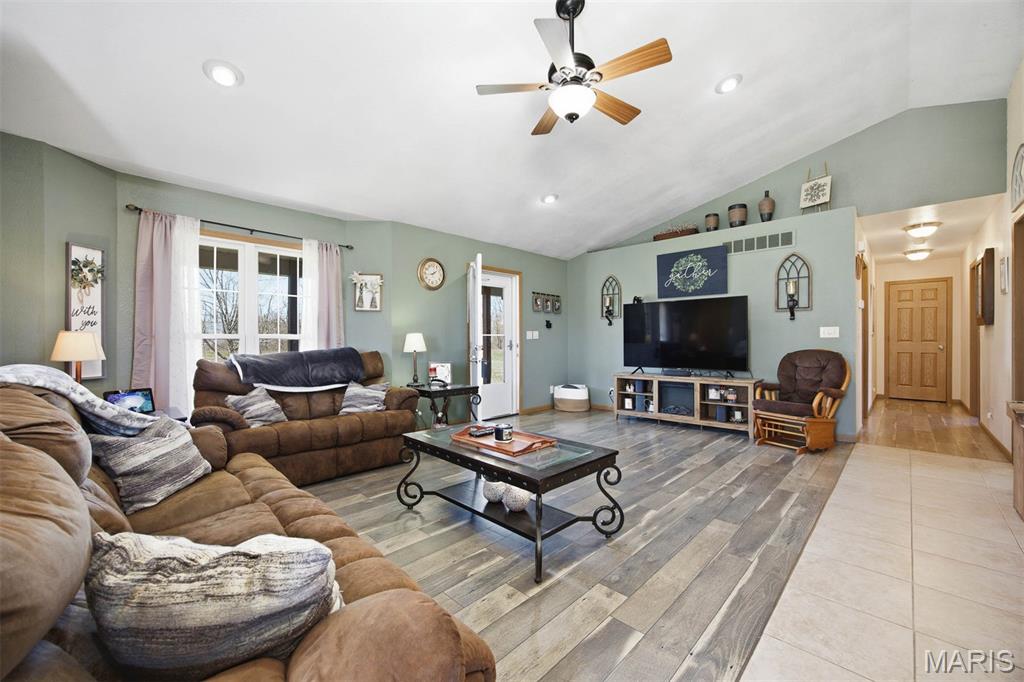 Not in a Subdivsion - Residential