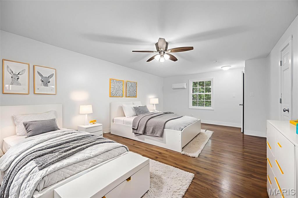 Briar Wood Manor - Residential