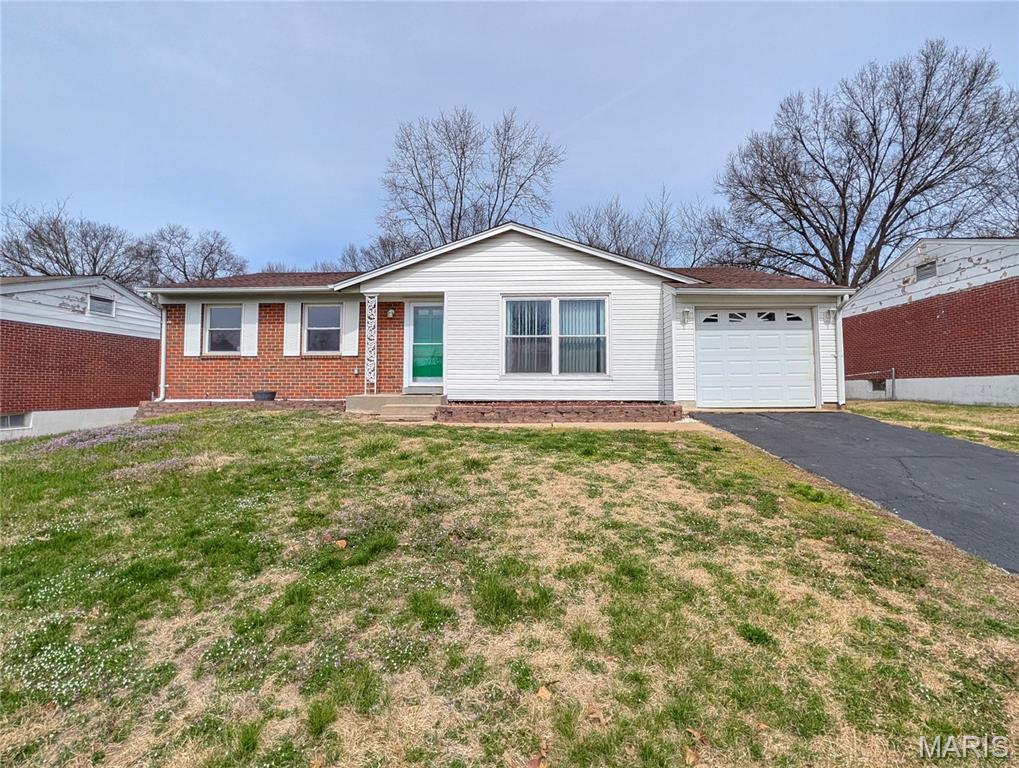 Welcome to 1513 Cargill, a solid brick ranch with 3 bedrooms, 2 bathrooms, and a finished basement that adds valuable extra living space. Recent updates including refinished hardwood floors, fresh paint, new LVP flooring in the basement, an updated kitchen, and new appliances make this home feel clean, refreshed, and move-in ready. The main level offers a bright living room, separate dining area, and a spacious kitchen with ample cabinet and counter space. Downstairs, the finished lower level provides a large rec area, additional finished rooms, and extra storage for added flexibility. Out back, the covered patio and large fenced yard create even more space to enjoy. A great combination of character, updates, and functional living space.