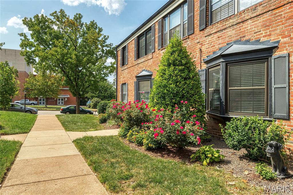Topton Park Condo - Residential Lease