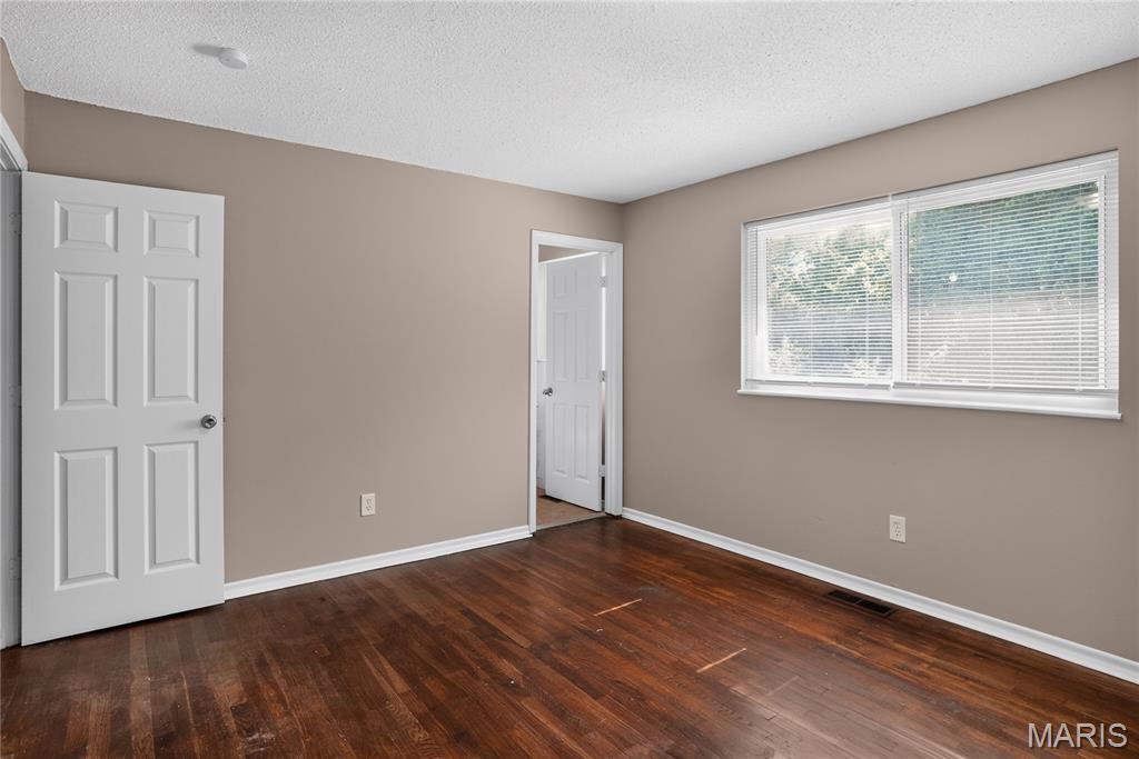 Larimore Plaza 2 2 - Residential