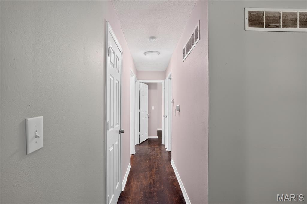 Larimore Plaza 2 2 - Residential