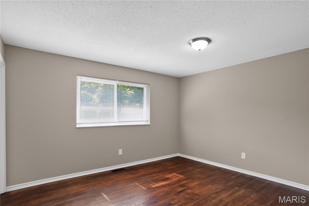 Larimore Plaza 2 2 - Residential