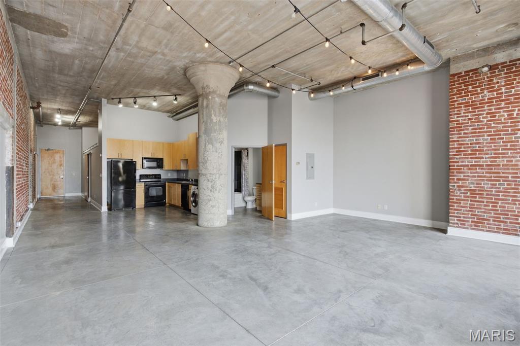 Windows Lofts - Residential
