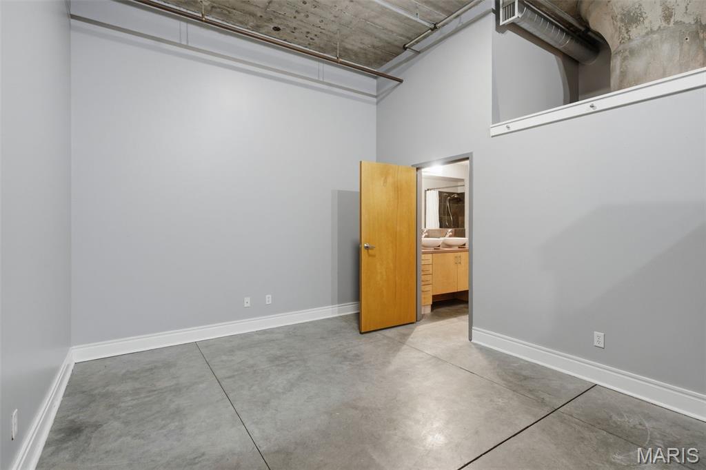 Windows Lofts - Residential