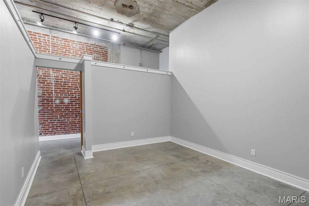 Windows Lofts - Residential