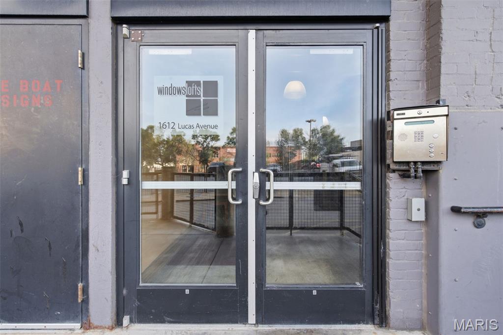 Windows Lofts - Residential